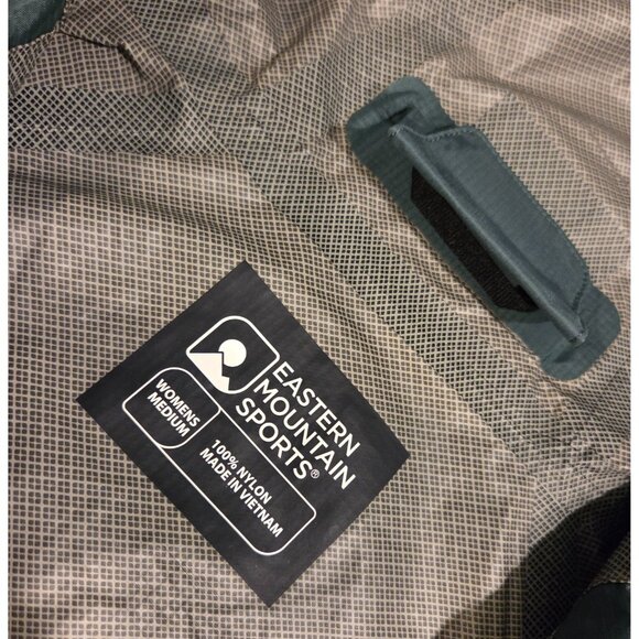 EMS EASTERN MOUNTAIN SPORTS Packable Rain Jacket Women's M Green EUC Hooded - Picture 12 of 15